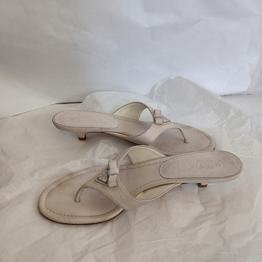 Prada bow thong leather triangle logo sandals size 39.5 - Picture 15 of 16